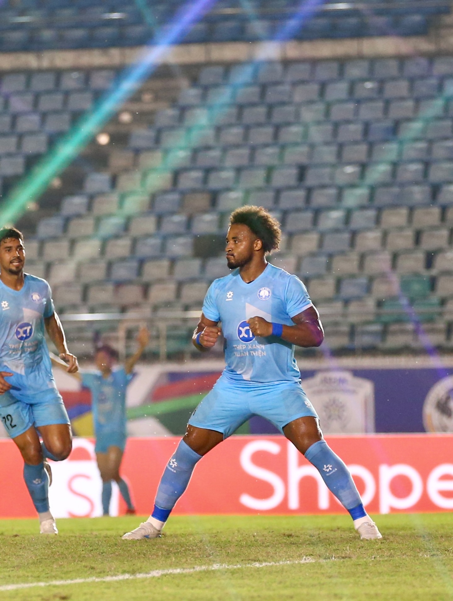 Xuân Son bùng nổ với cú hat-trick – Nam Định thắng lớn tại ASEAN Club Championship 2025/26