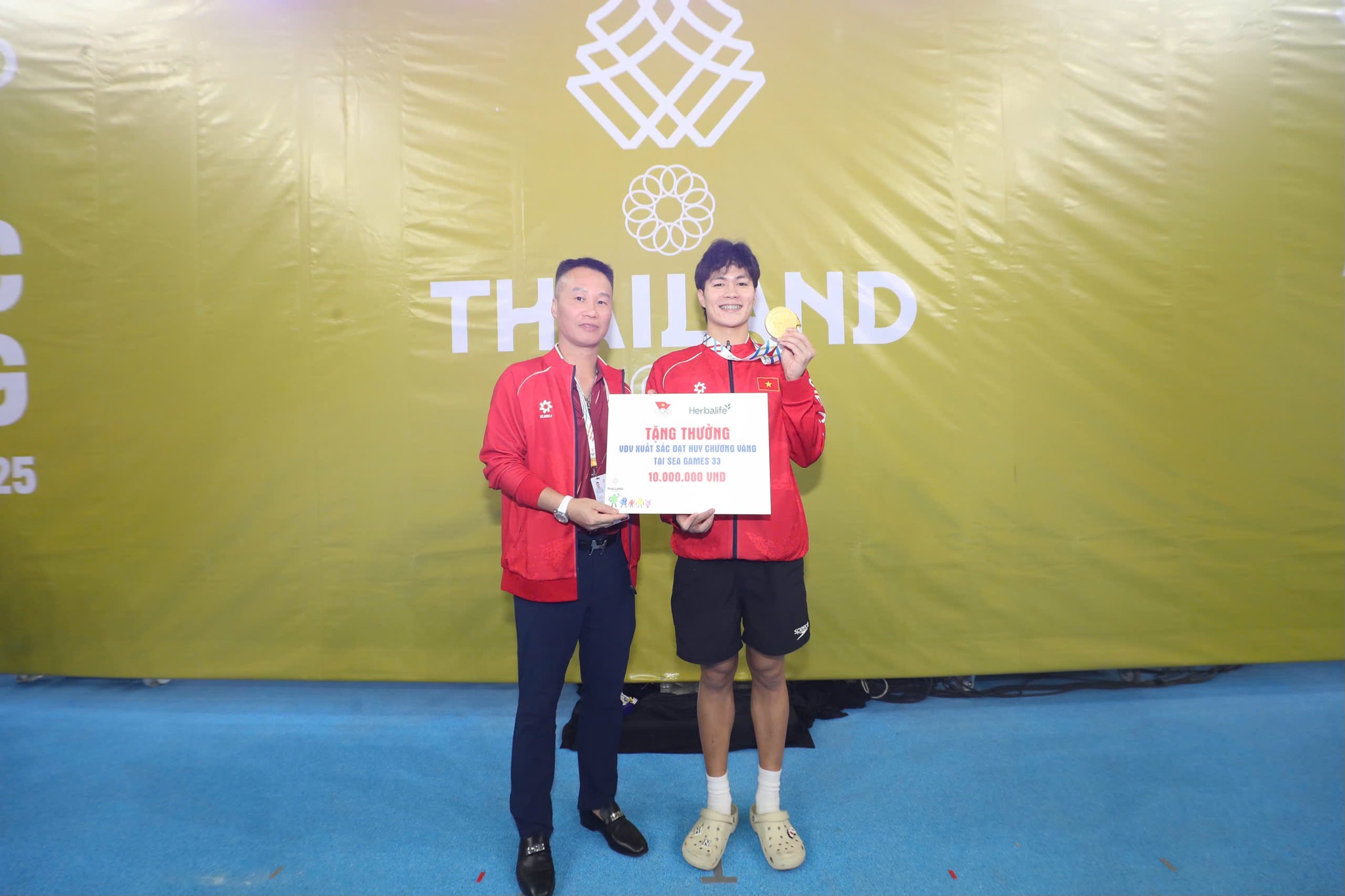 Bơi lội Việt Nam SEA Games 33: 1 HCV và 1 HCB khẳng định đẳng cấp khu vực