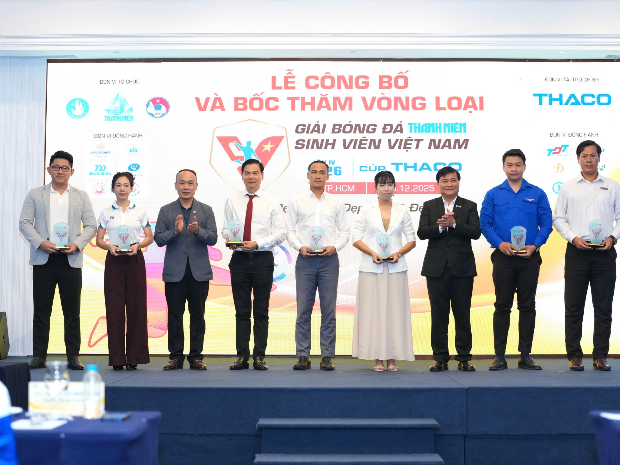 Công bố và bốc thăm xếp lịch thi đấu TNSV THACO CUP 2026