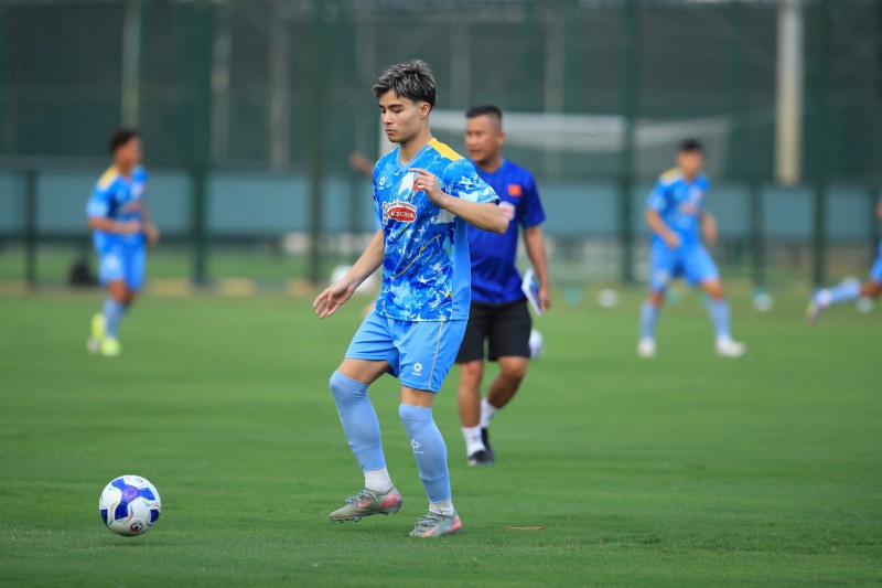 Lê Nguyên Hoàng: U23 Việt Nam từng bước bắt nhịp trước thử thách quốc tế