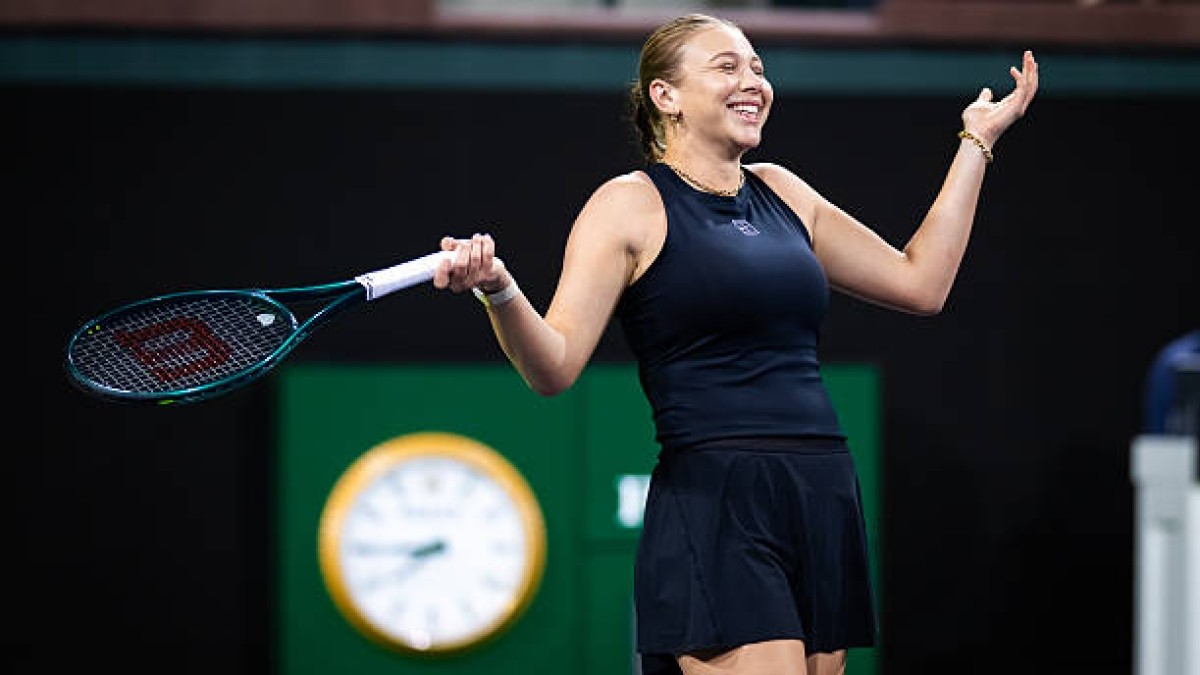 Amanda Anisimova áp đảo Emma Raducanu, tiến vào vòng 4 Indian Wells 2026