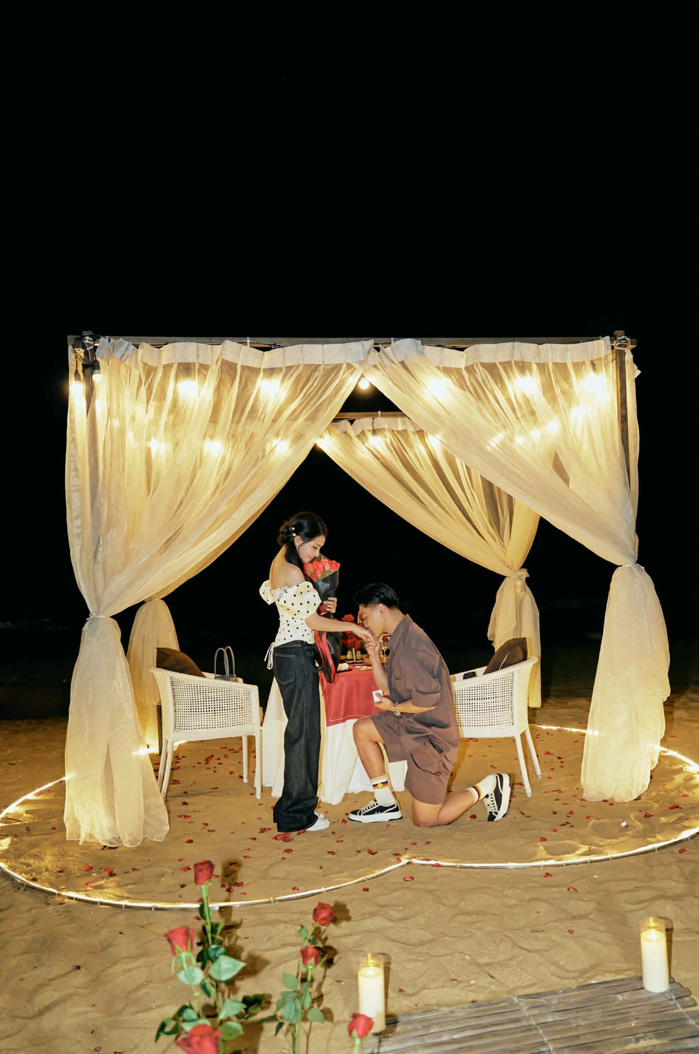 Vũ Văn Thanh cầu hôn bạn gái: Dấu ấn tuổi 30 đầy cảm xúc