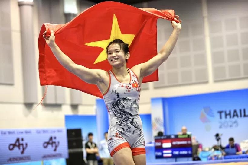 ĐỖ NGỌC LINH VÀ TẤM HCV THẮP LÊN NIỀM TIN MỚI CHO VẬT VIỆT NAM