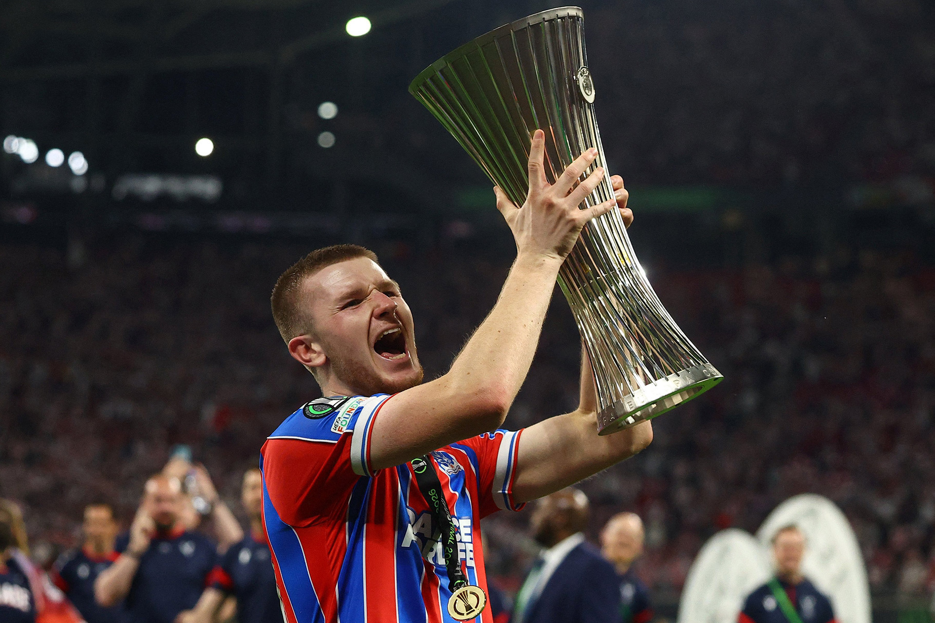 WHARTON VÀ BƯỚC NGOẶT LỚN TẠI CRYSTAL PALACE