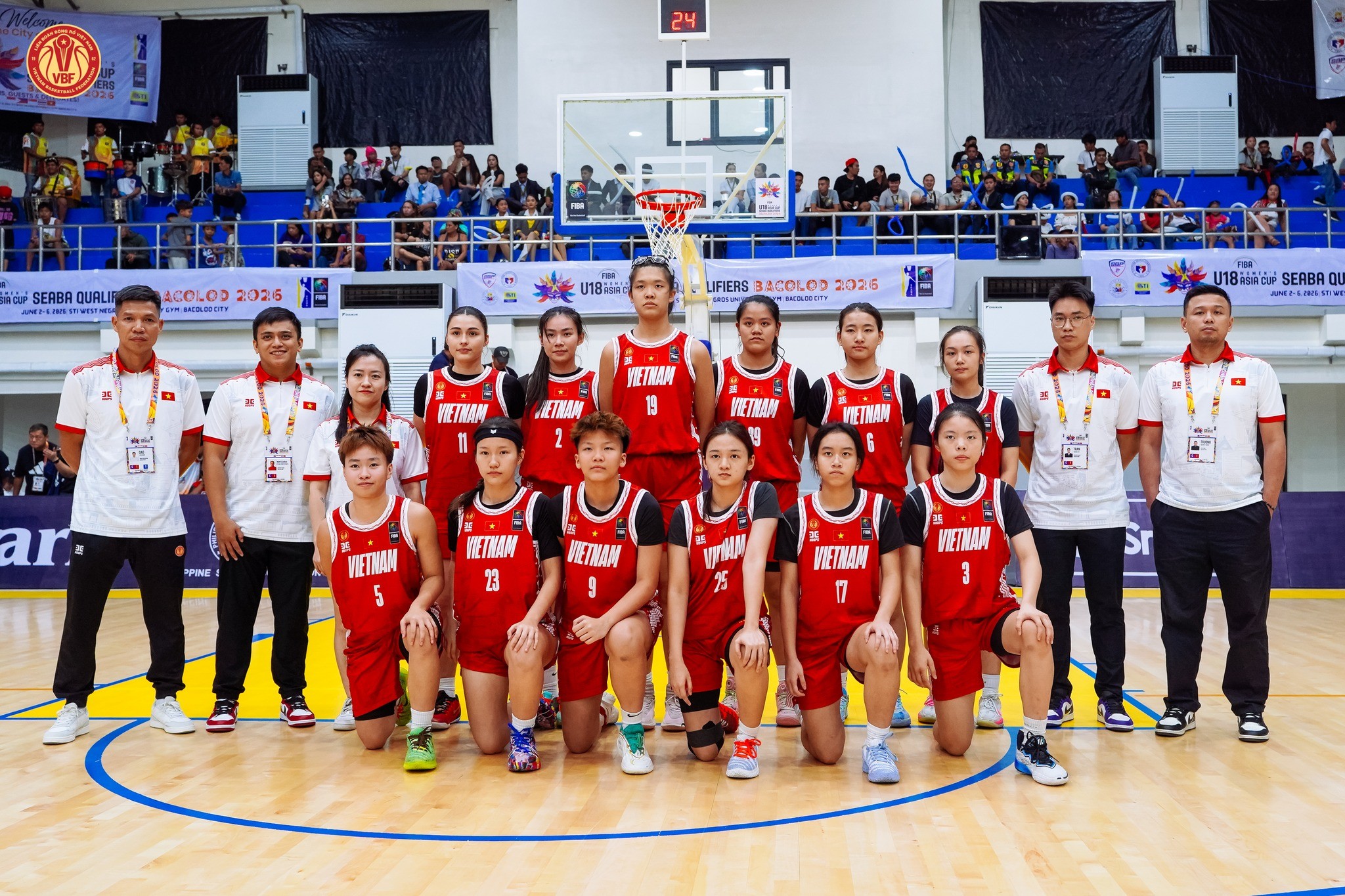 U19 Việt Nam phô diễn sức mạnh, giành vé bán kết bằng chiến thắng 5 sao