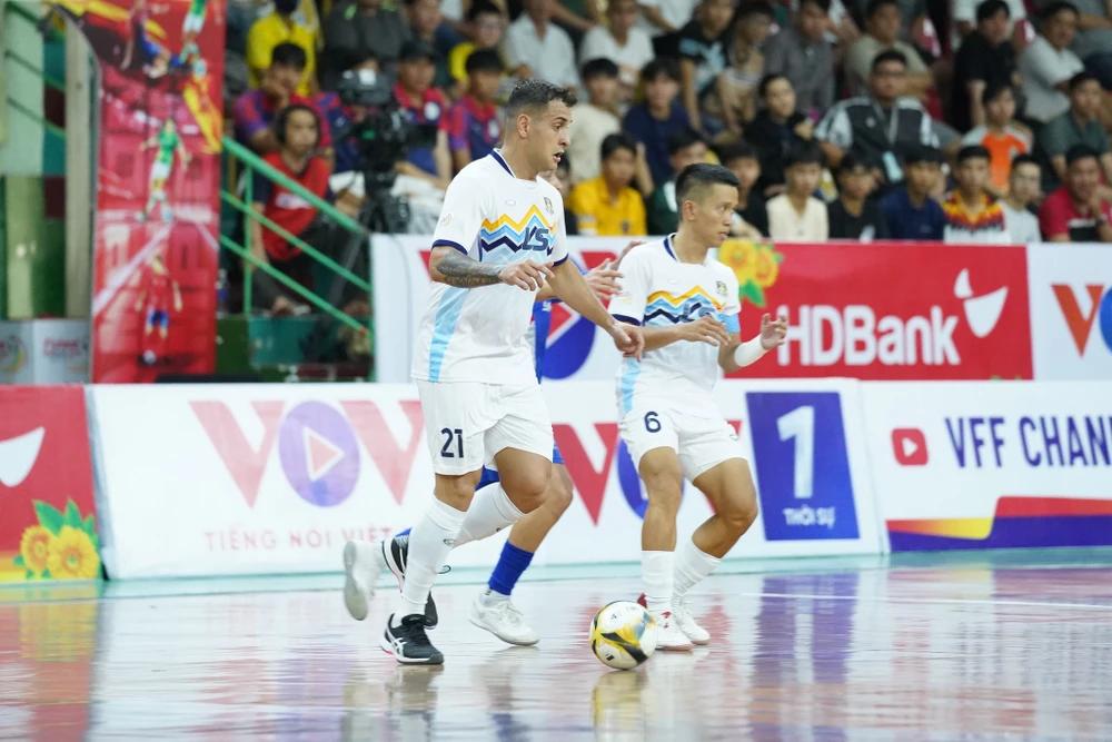 Sahako và Thái Sơn Nam TP.HCM cùng ca khúc khải hoàn, cuộc đua vô địch futsal thêm hấp dẫn