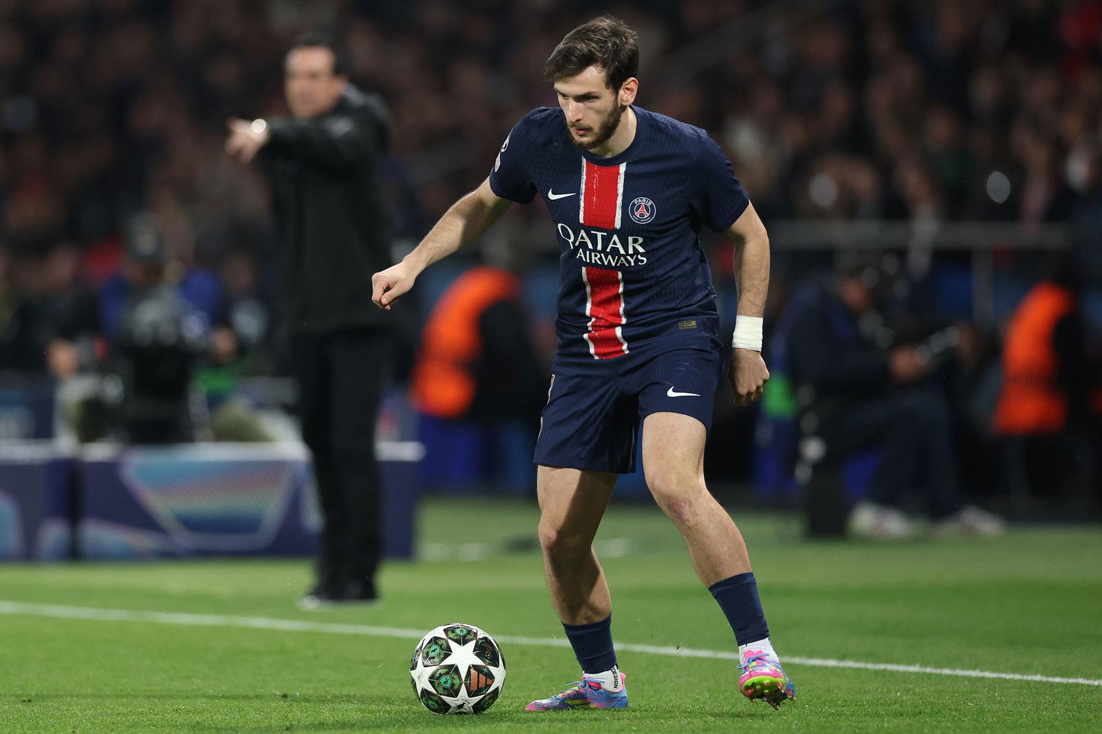 KVARATSKHELIA CHINH PHỤC CHÂU ÂU, XỨNG ĐÁNG VỚI DANH HIỆU CẦU THỦ HAY NHẤT CHAMPIONS LEAGUE