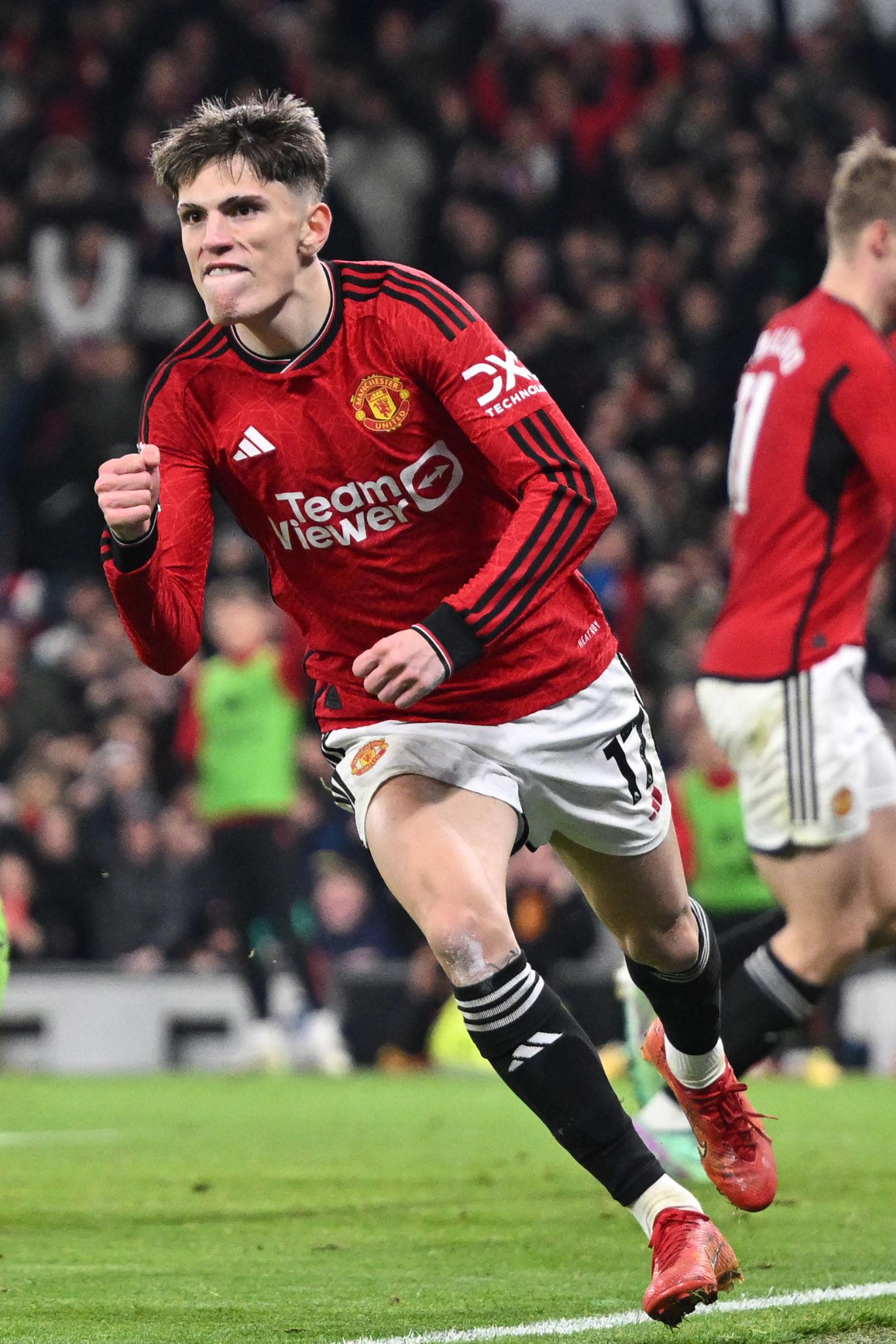 Alejandro Garnacho rời Manchester United: Chương mới bắt đầu tại Napoli