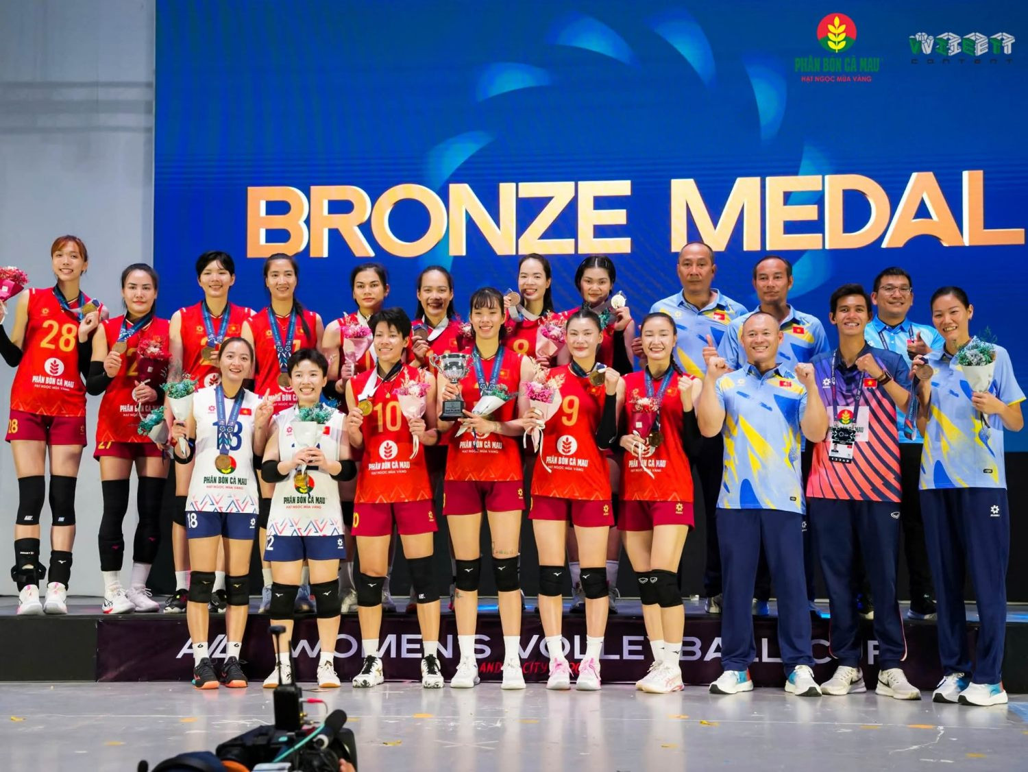 Bóng chuyền nữ Việt Nam giành hạng 3 AVC Nations Cup với chiến thắng thuyết phục
