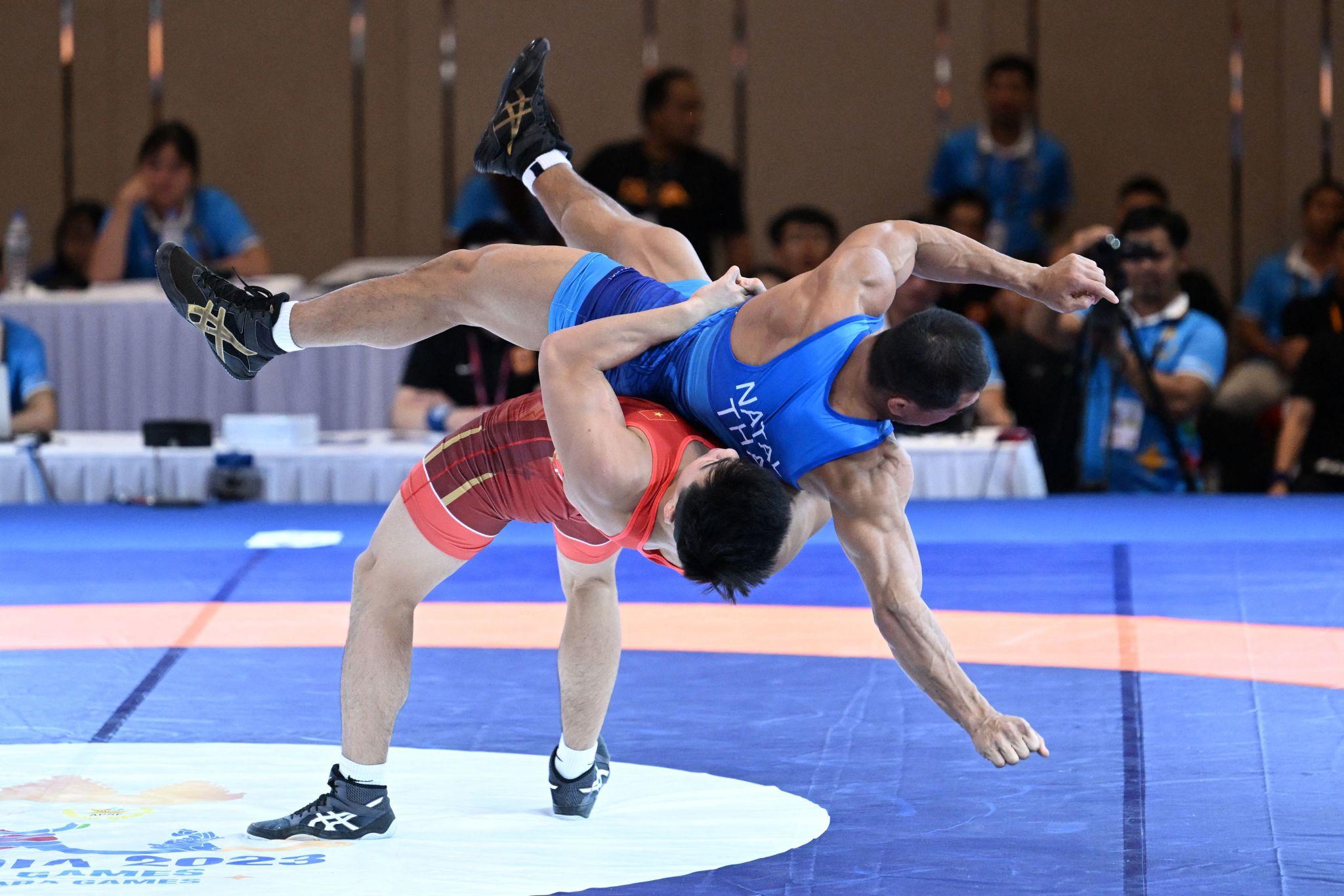 Vật Việt Nam bùng nổ trên sân nhà, giành 11 huy chương ở giải Grappling châu Á