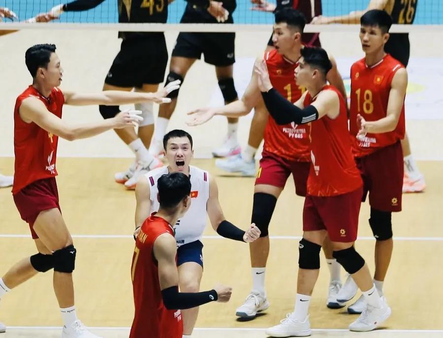 Bóng chuyền nam Việt Nam lần đầu chinh phục SEA V.League sau màn ngược dòng nghẹt thở trước Thái Lan