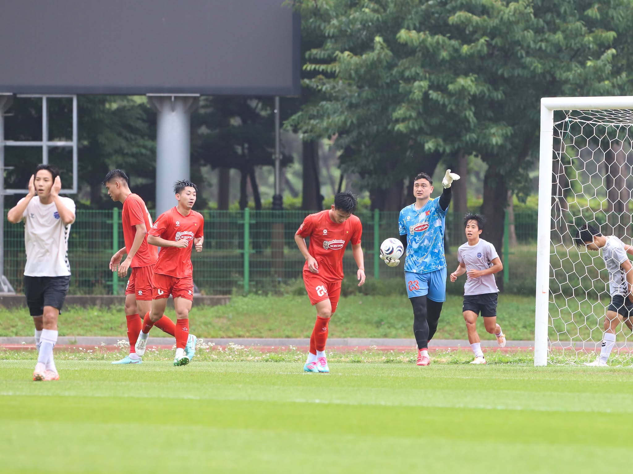 Đội tuyển Việt Nam thử nghiệm thành công bộ ba nhập tịch trước thềm ASEAN Cup 2026