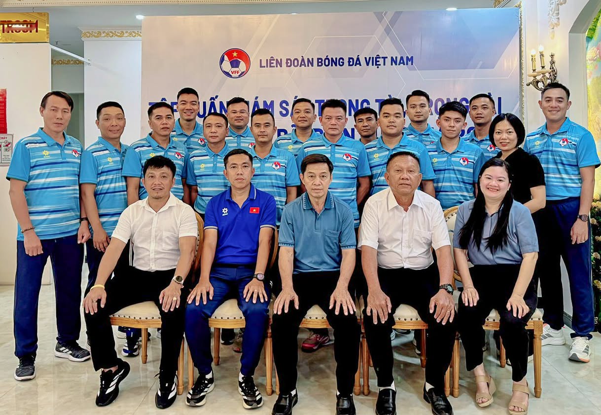 Giải Bóng đá Bãi biển Vô địch quốc gia 2026: Đội ngũ trọng tài hoàn tất tập huấn, sẵn sàng điều hành mùa giải