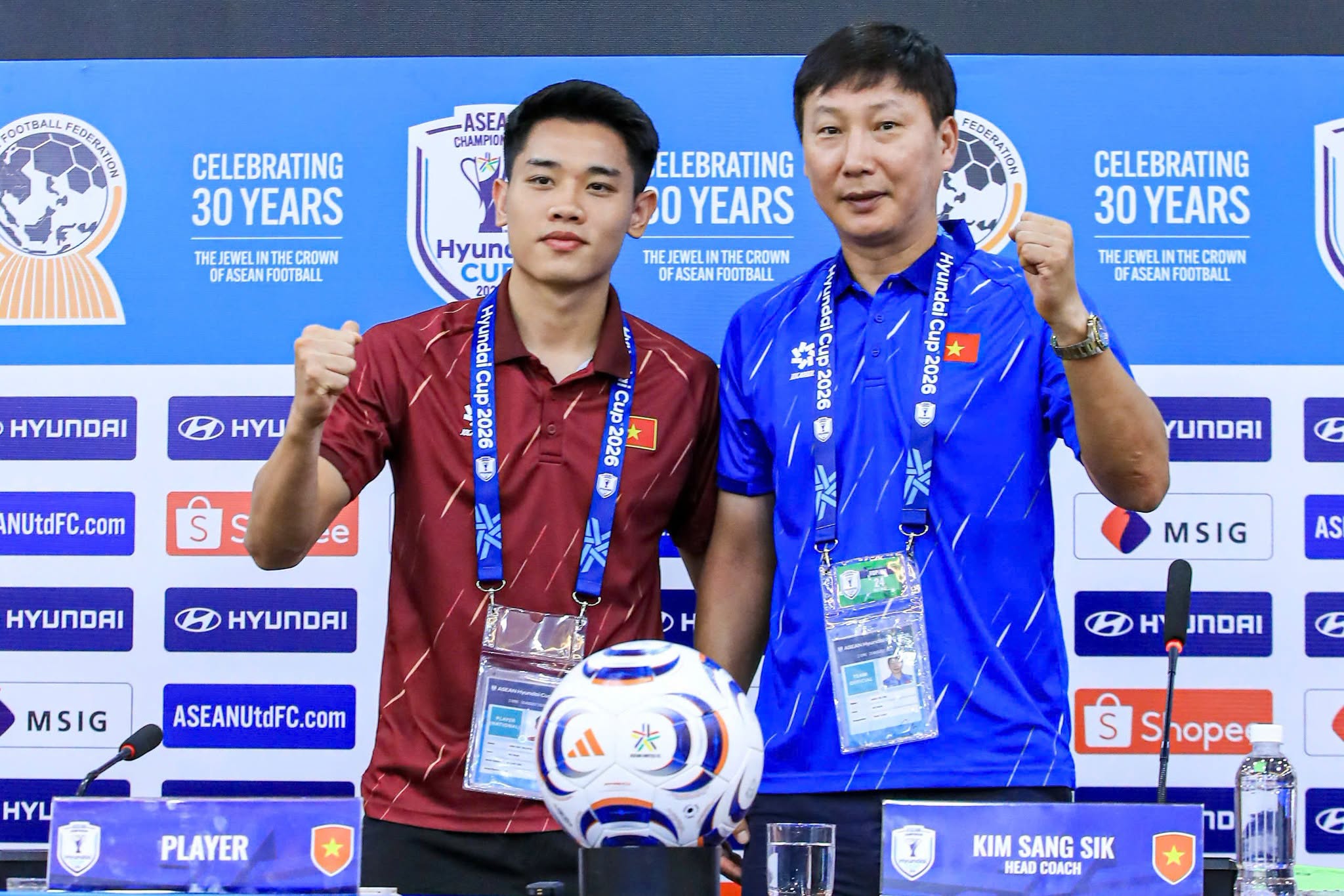 HLV Kim Sang Sik: Tuyển Việt Nam sẵn sàng vượt thử thách Singapore để tiếp tục hành trình bảo vệ ngôi vương