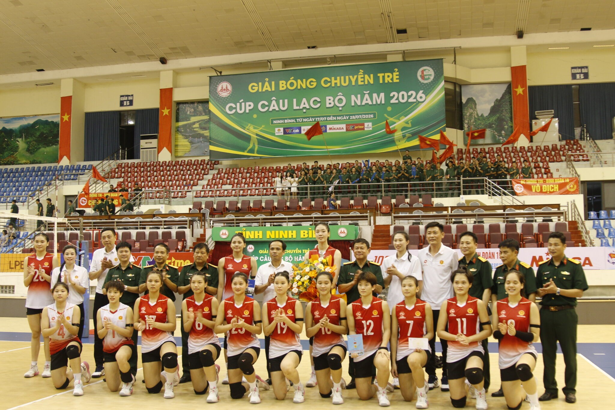 Binh chủng Thông tin lập hat-trick vô địch, tiếp tục thống trị bóng chuyền trẻ nữ Việt Nam