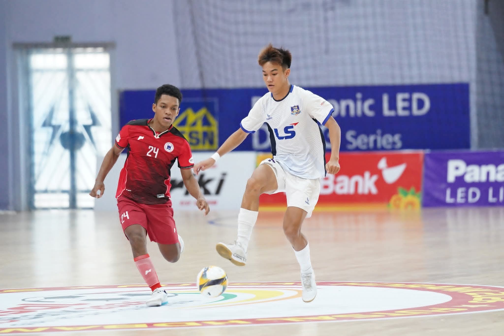 Thái Sơn Nam TP.HCM phô diễn sức mạnh, cuộc đua vô địch Futsal HDBank VĐQG 2026 thêm kịch tính