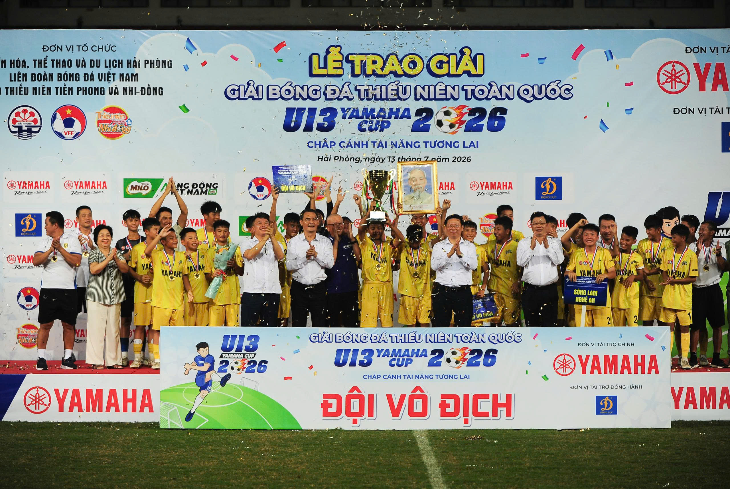 U13 Sông Lam Nghệ An đăng quang thuyết phục tại Giải U13 toàn quốc 2026