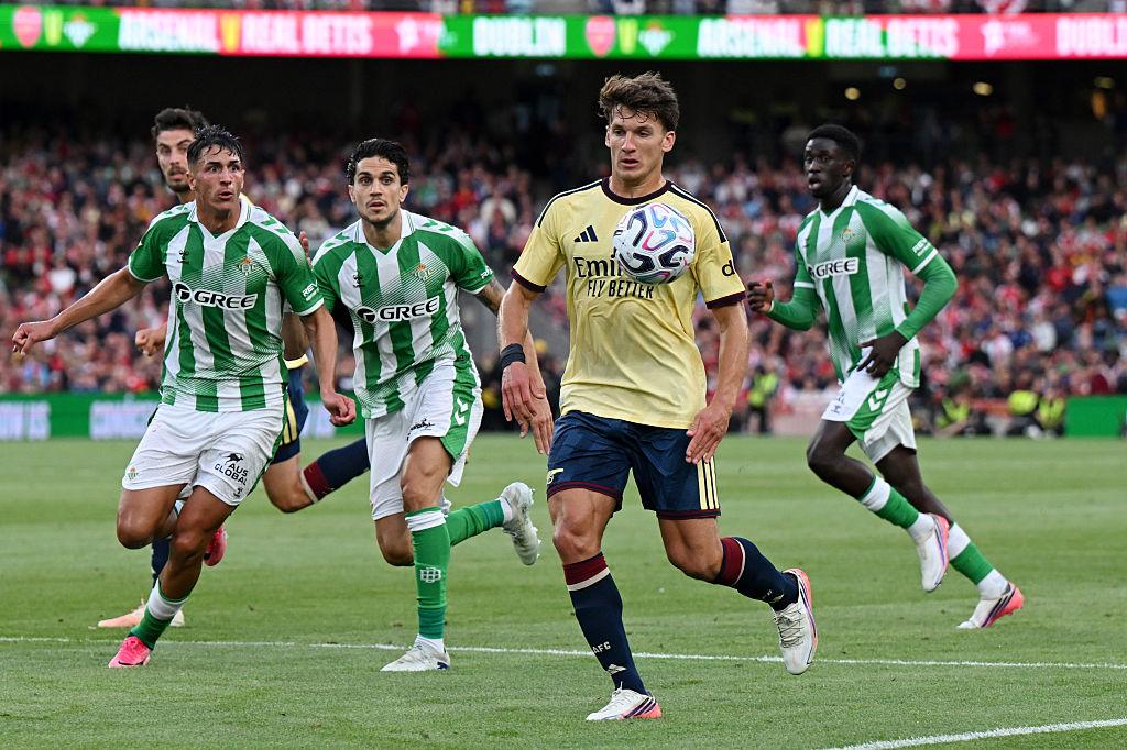Arsenal nhận thất bại trước Real Betis, Kepa trở thành tâm điểm sau những sai lầm