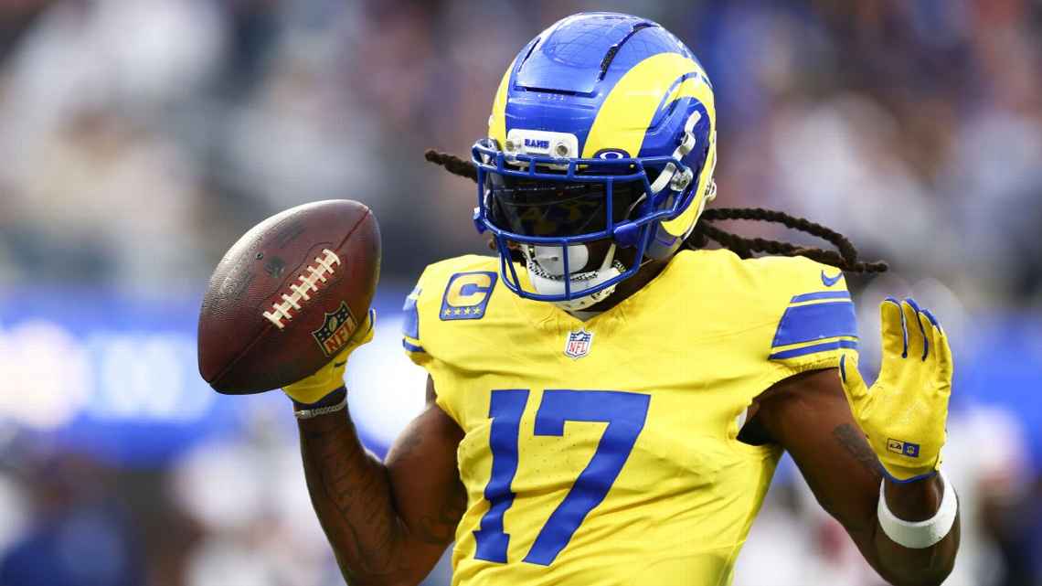 Davante Adams bùng nổ, Rams thắng đậm Giants trong đêm Stafford thăng hoa