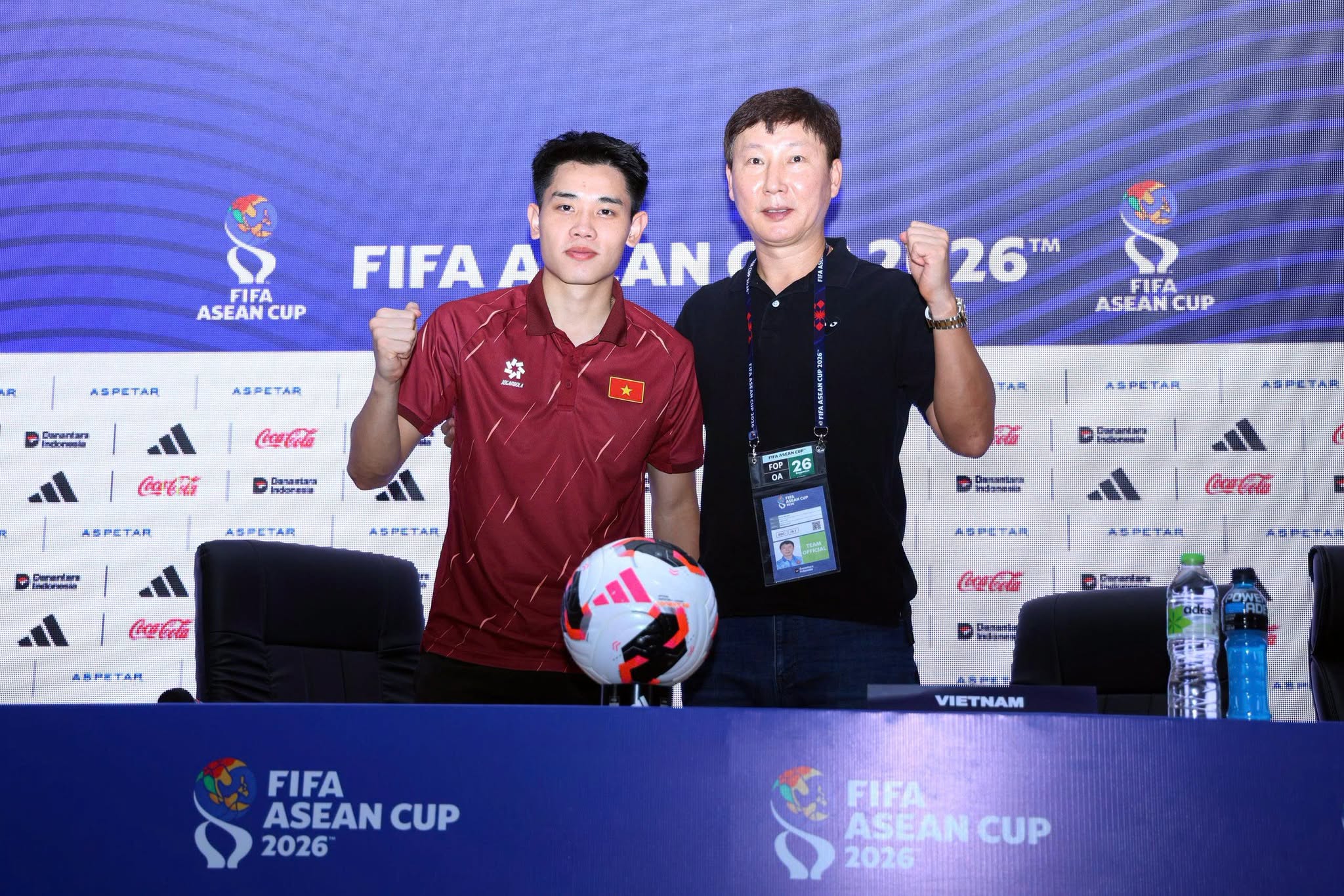 HLV Kim Sang-sik: 3 điểm trước Philippines là bước khởi đầu, phía trước còn Thái Lan