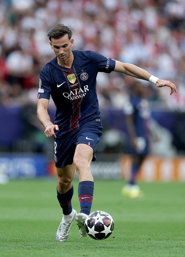 Fabian Ruiz MU: Quỷ đỏ nhắm tiền vệ PSG sau mùa giải bùng nổ