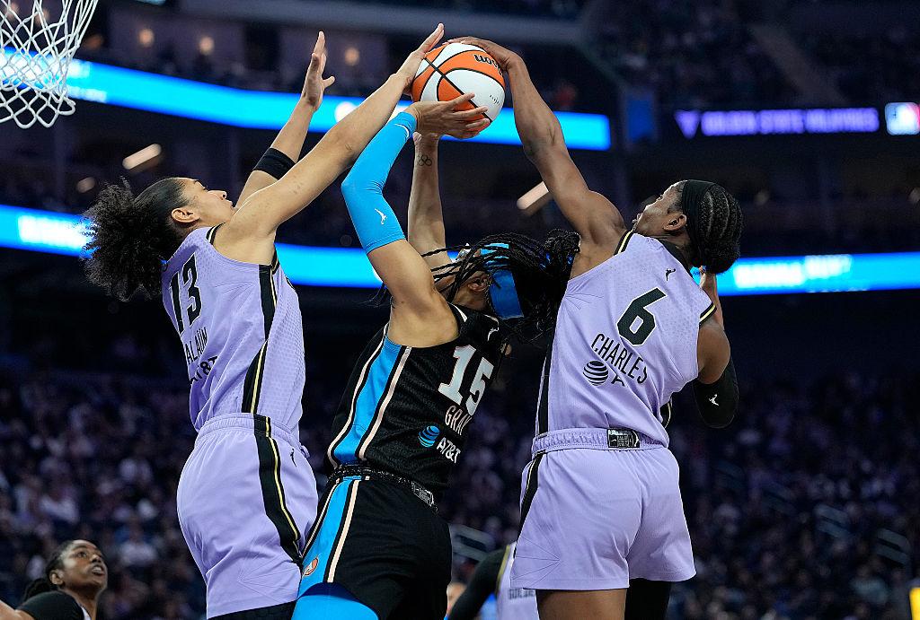 Golden State Valkyries vượt thử thách nghẹt thở, mở lợi thế tại WNBA Finals 2026