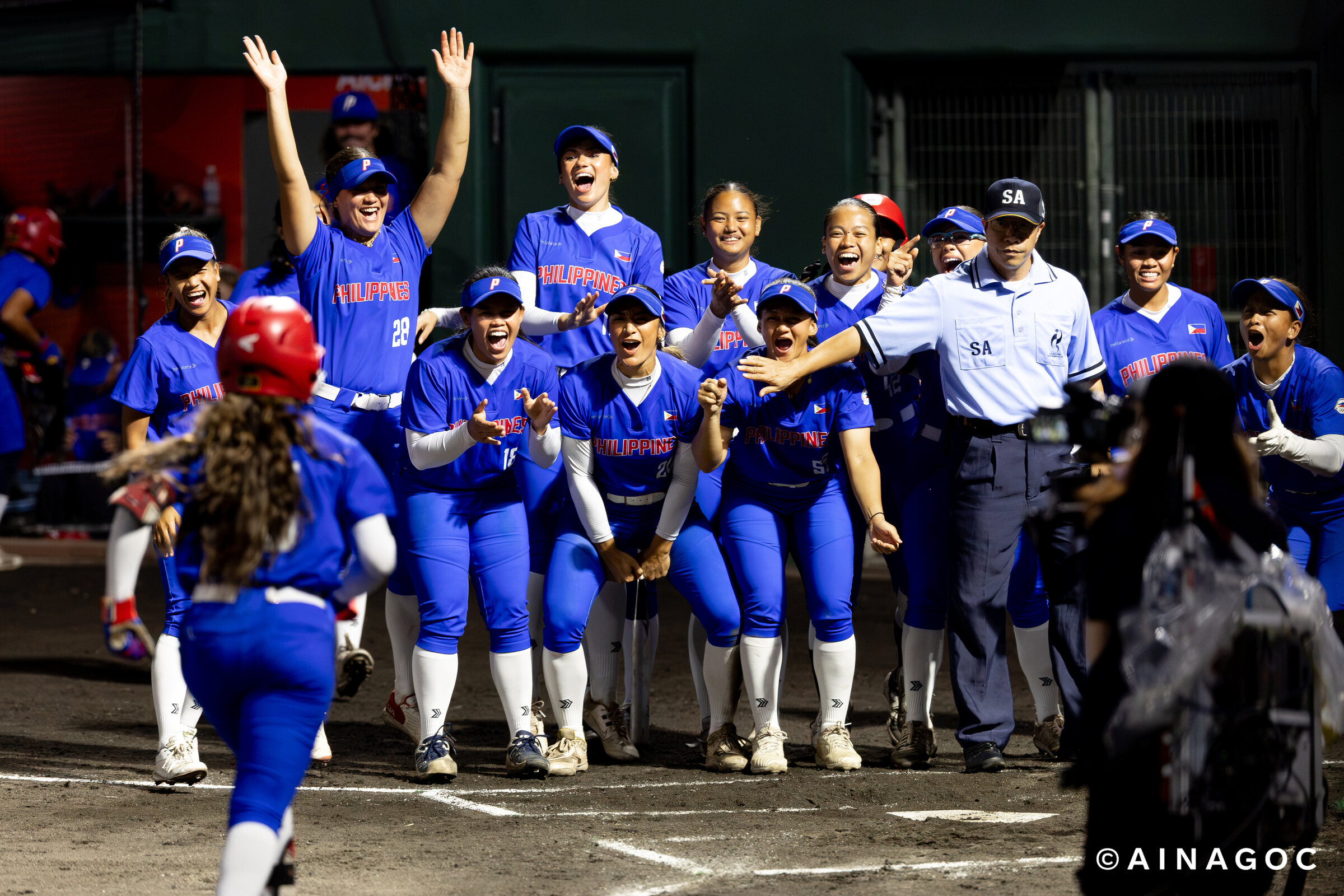 Philippines thắng đậm Singapore, tiếp tục cuộc đua huy chương softball nữ Asian Games 2026
