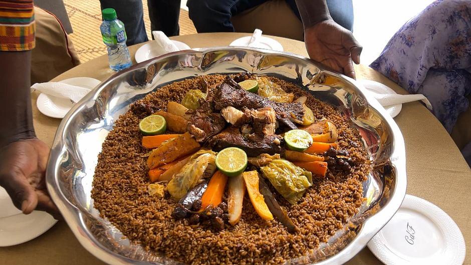 Thieboudieune Senegal: Khi một món ăn truyền thống kể câu chuyện về tinh thần Olympic