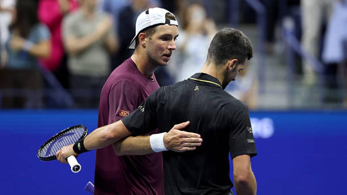 Djokovic và Shelton cùng gục ngã, Basel chứng kiến đêm quần vợt đầy bất ngờ